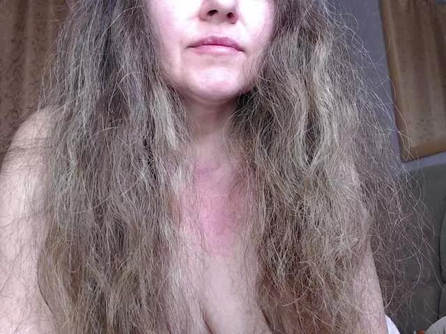 -Alyonushka- on BongaCams 