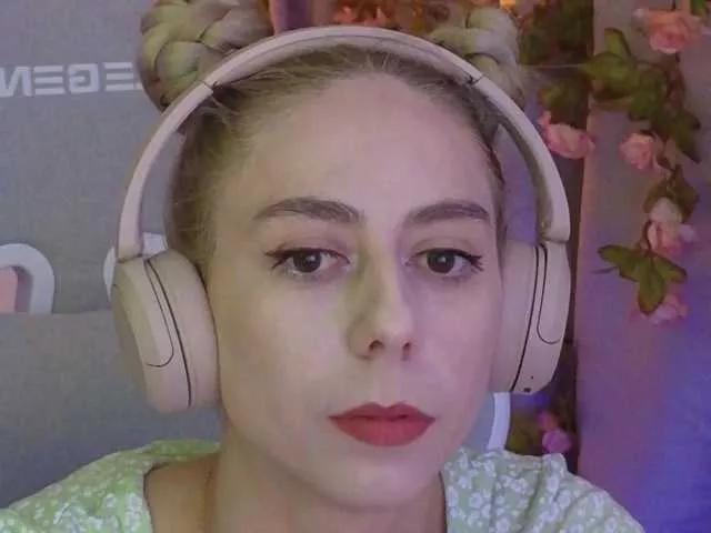 -Light-Fury- on BongaCams 