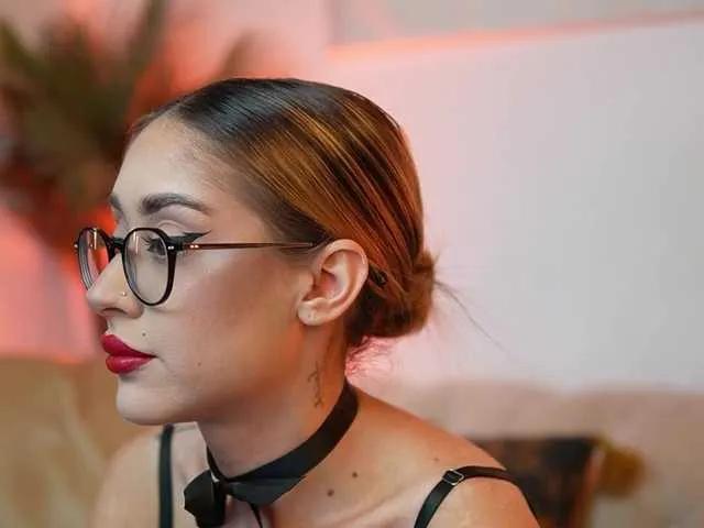 AileenKiss from BongaCams