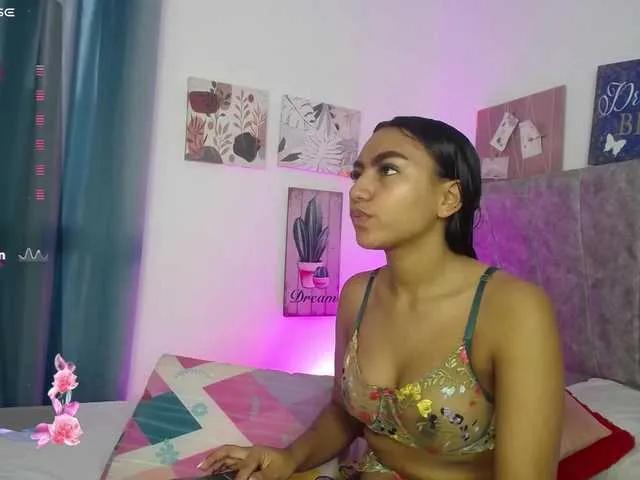 Alahia on BongaCams