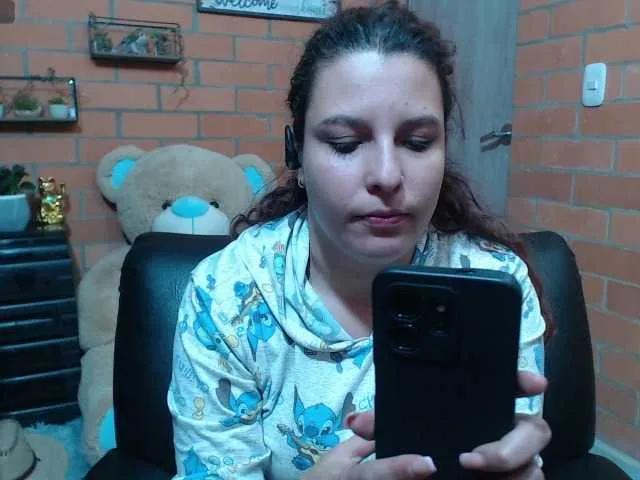 alexa-kiut on BongaCams