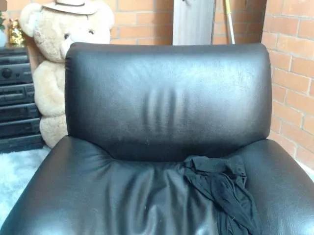 alexa-kiut on BongaCams