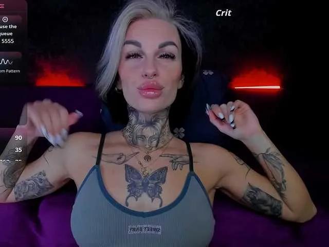 angel8devil on BongaCams