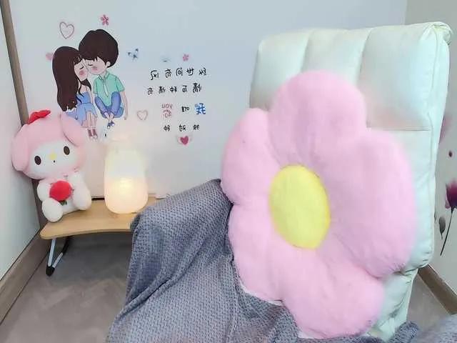 Angela19 on BongaCams