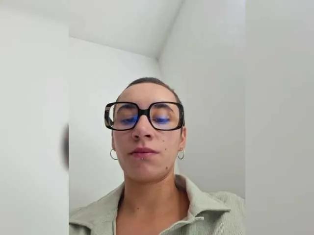 AntoniaDilune on BongaCams