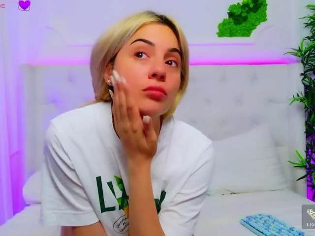 AriannaSins on BongaCams 