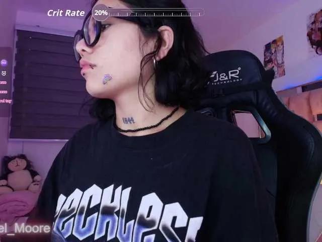 ArielMoore on BongaCams