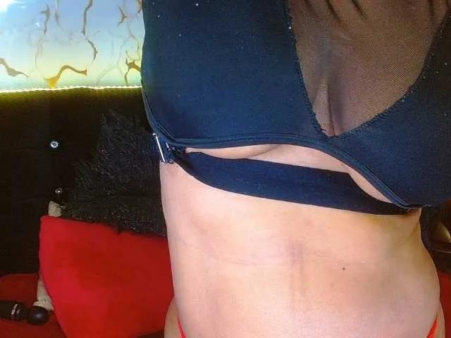 blackambar on BongaCams