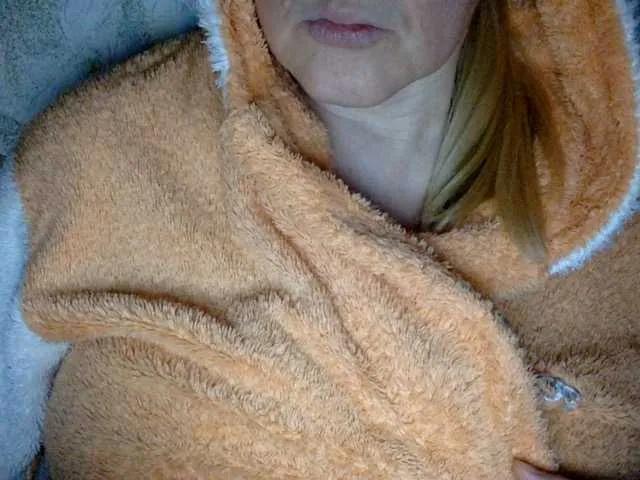 BlondyVio on BongaCams