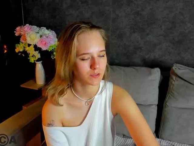Casey-Sweeet on BongaCams 