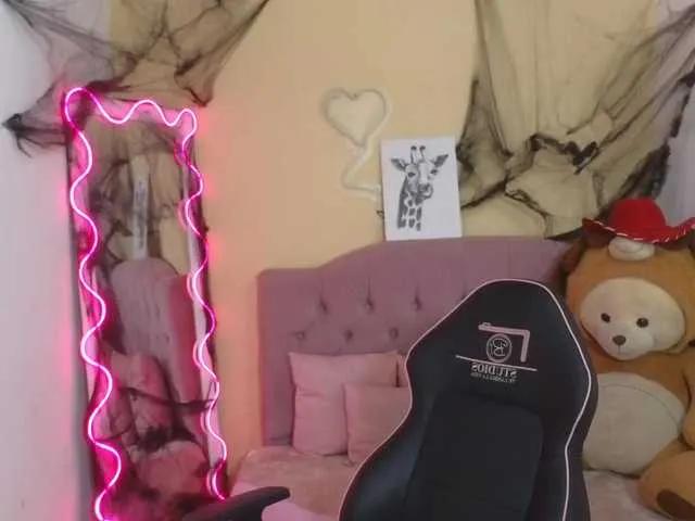 Chiara-tay on BongaCams