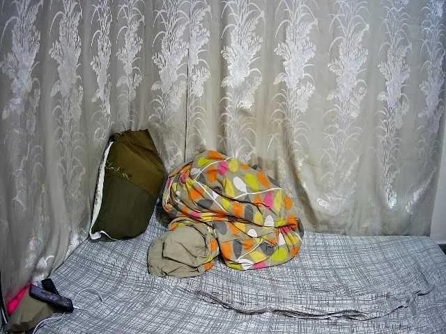 chubby-pritty on BongaCams