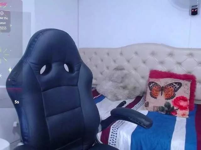 cristal-horny19 on BongaCams 