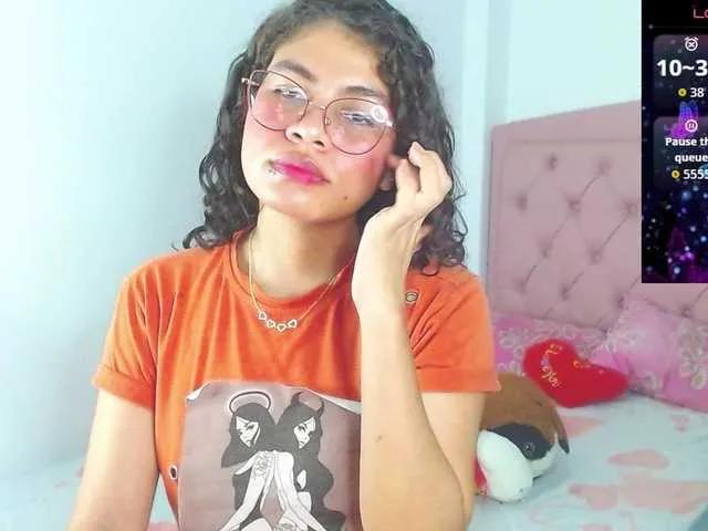 Cyntiaross on BongaCams