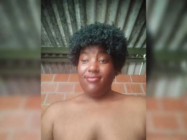 EmiliAddams on BongaCams