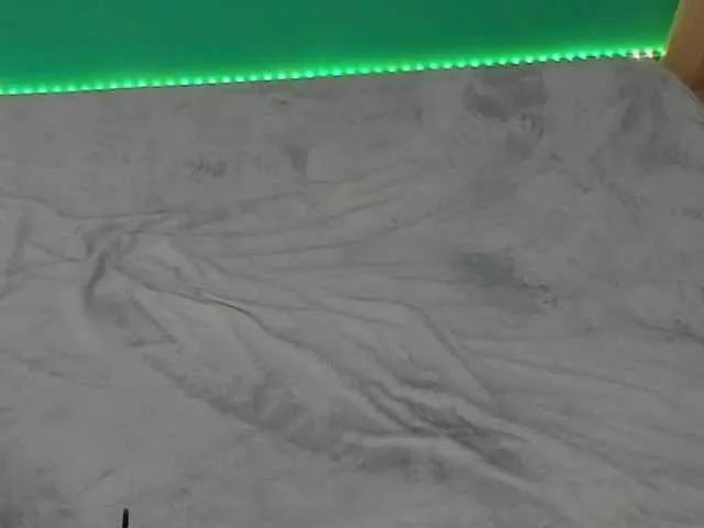 Emma-Donovani on BongaCams