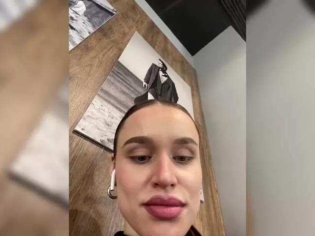 Enchantix on BongaCams 