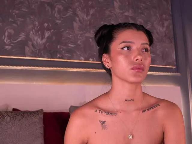 EvaMoretti on BongaCams