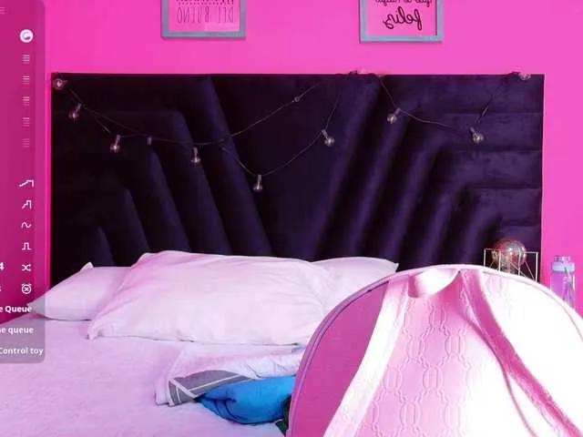 friendsmom on BongaCams