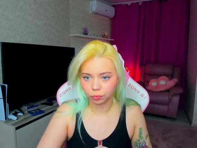 FunnyVibe from BongaCams