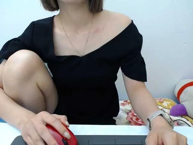 HotQueen93 on BongaCams