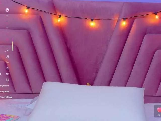 innocenthazel on BongaCams 