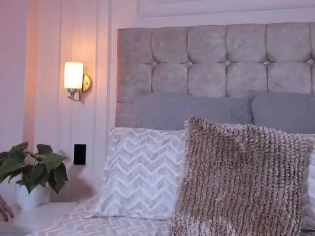 JasmineRoss on BongaCams