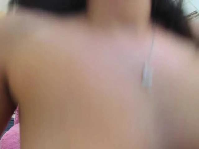 JessyBee on BongaCams