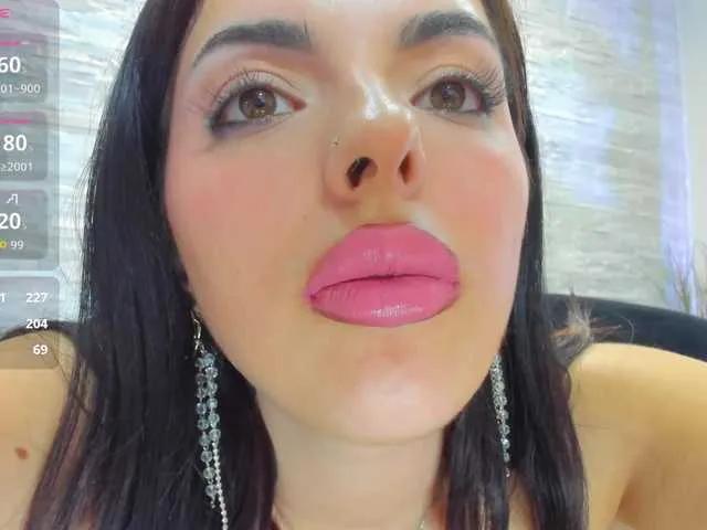 JessyBee on BongaCams