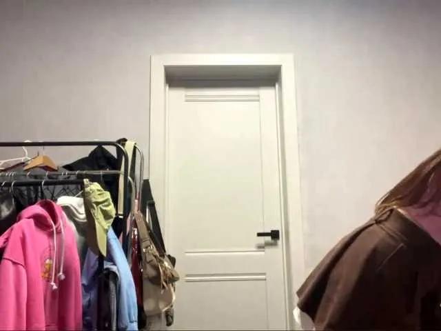 Jucycute on BongaCams