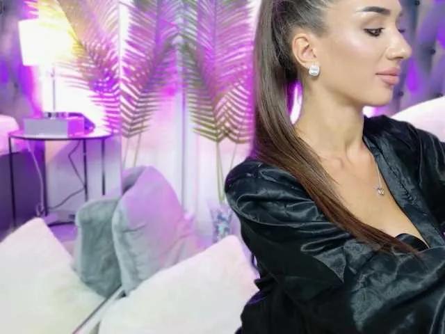 JuliaQuin on BongaCams