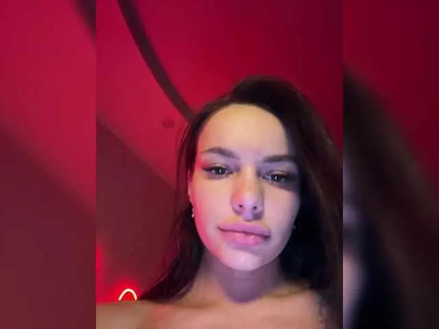 Klubnika13 on BongaCams