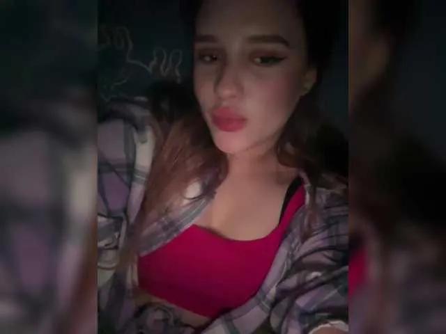 L0lly-D0lly on BongaCams