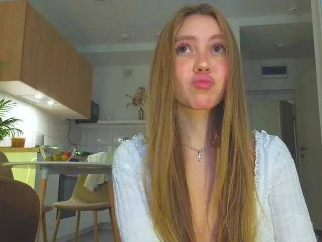 lili-roze on BongaCams