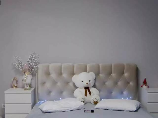 Lisa666-2 on BongaCams 
