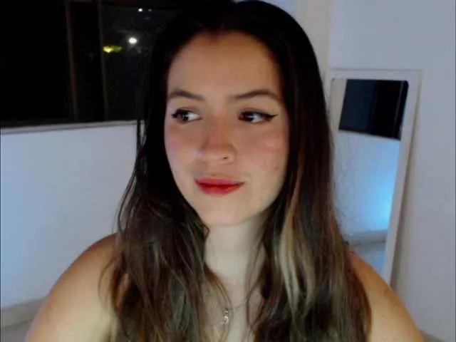 littleDanni on BongaCams