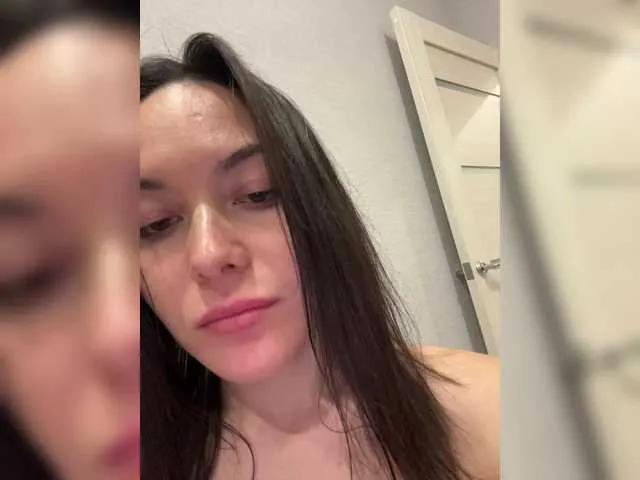 Love69me on BongaCams