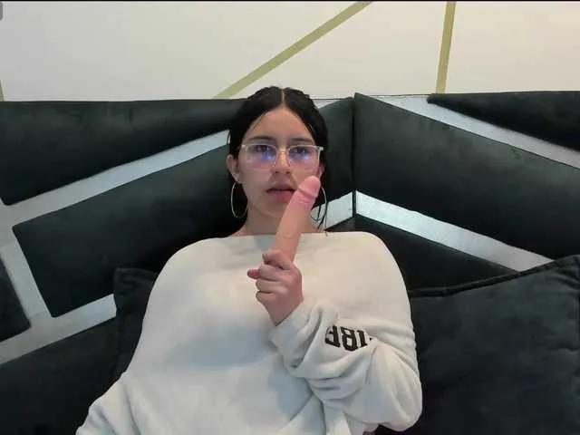 maddy-jacksonw on BongaCams