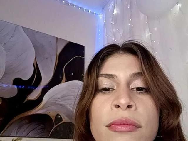 maggiebloom- on BongaCams 