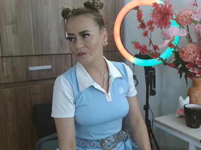 MAGHENTA on BongaCams
