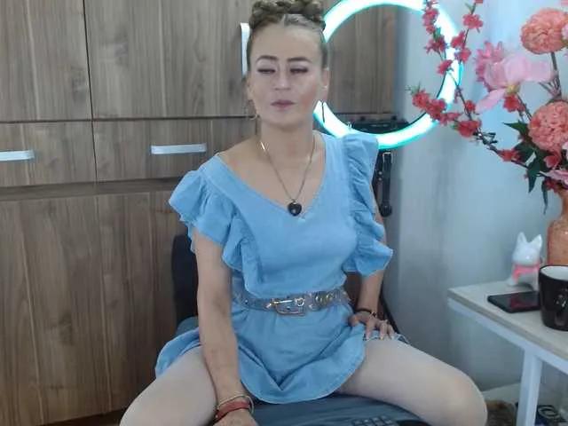 MAGHENTA on BongaCams