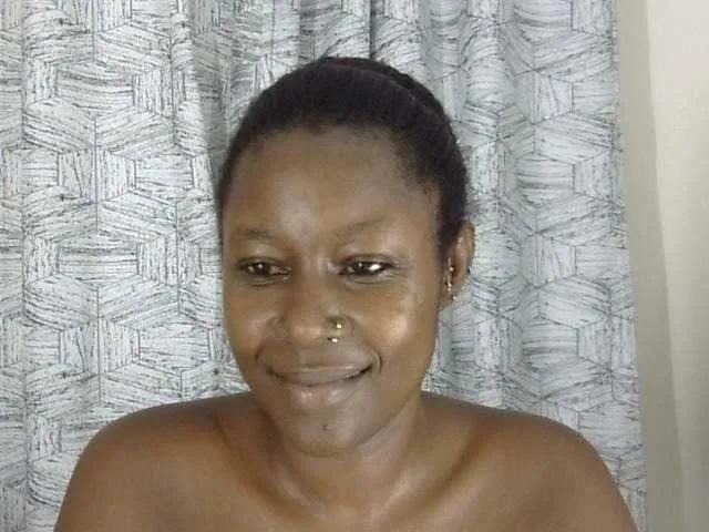 Marionlolo on BongaCams