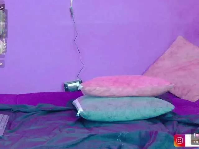 melany-blair on BongaCams