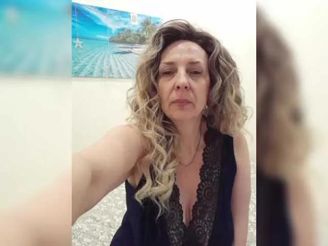 mery8poppins on BongaCams