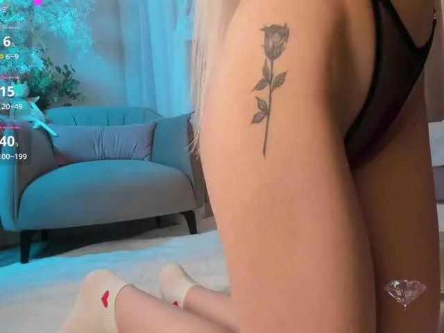 MiaTonyy on BongaCams