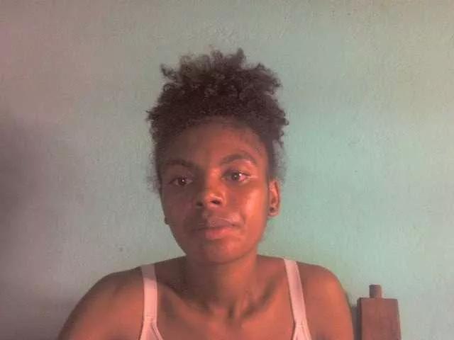 Miranda77 on BongaCams 
