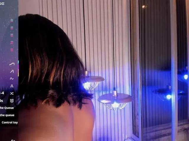 MissMahalaa from BongaCams