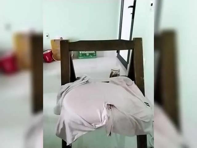 Moon18x from BongaCams