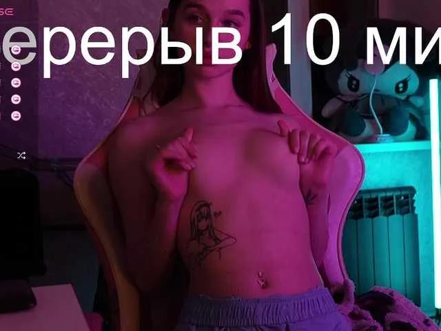 MossiPolli from BongaCams