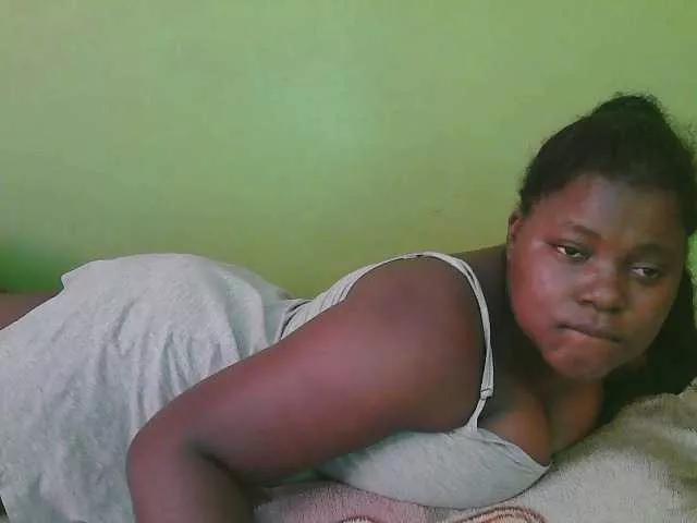 Myra-Queen on BongaCams 